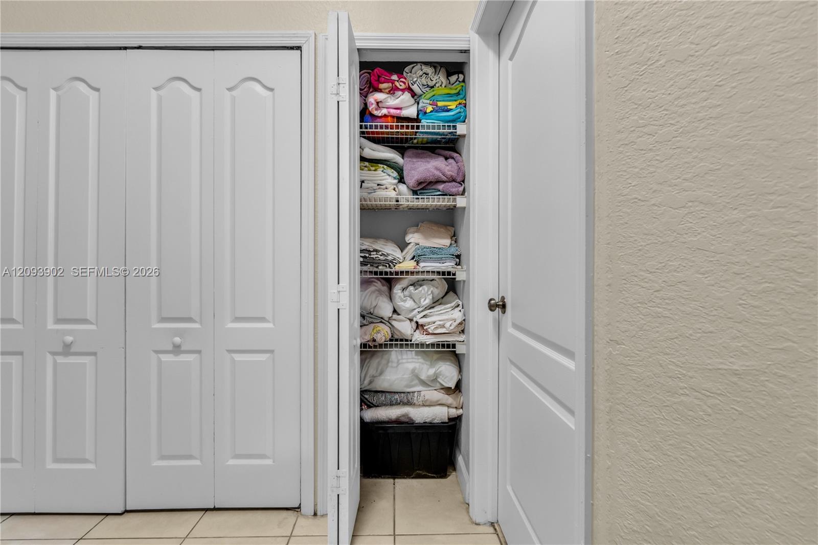 A12093902 Property Photo 39