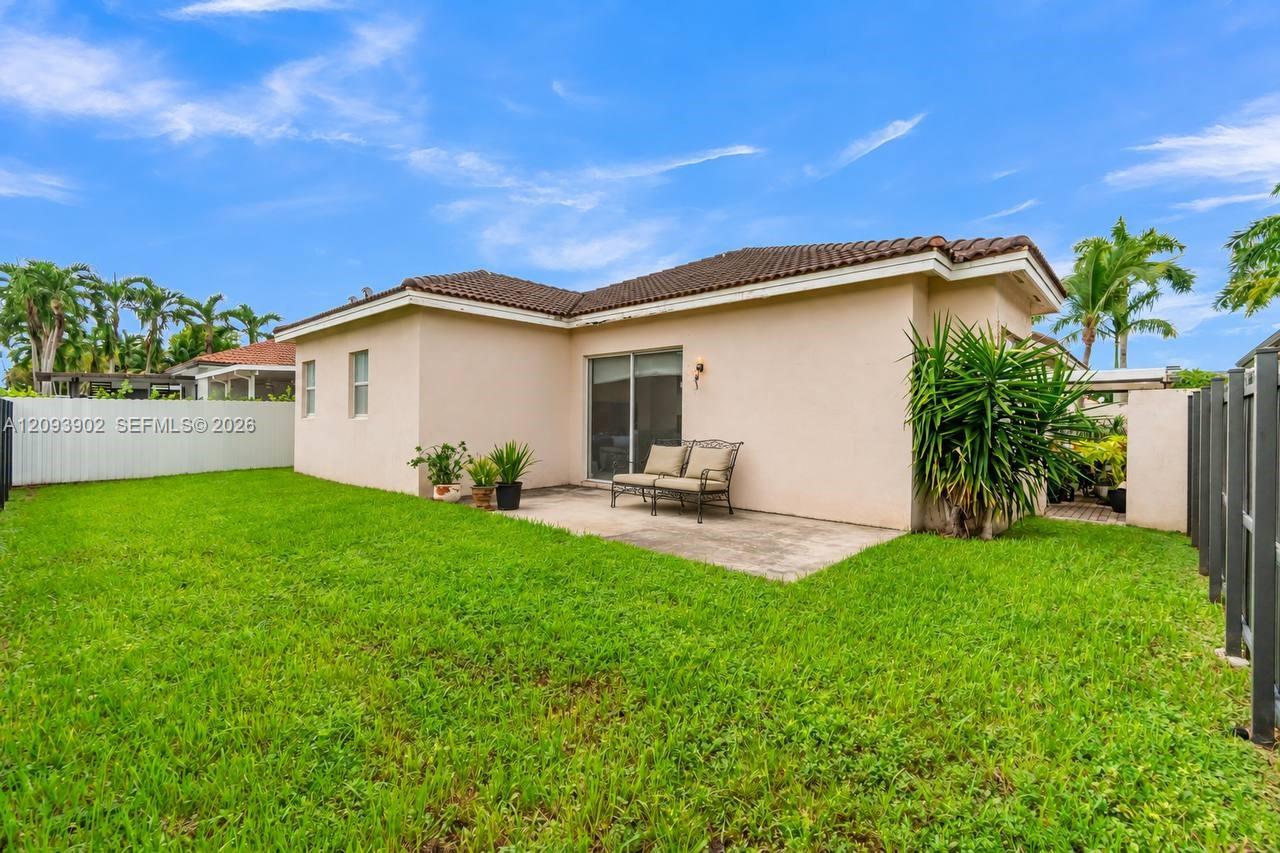 A12093902 Property Photo 42