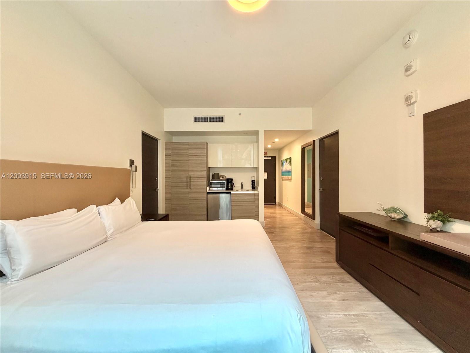 777 N Ocean Drive S304 Property Photo 11