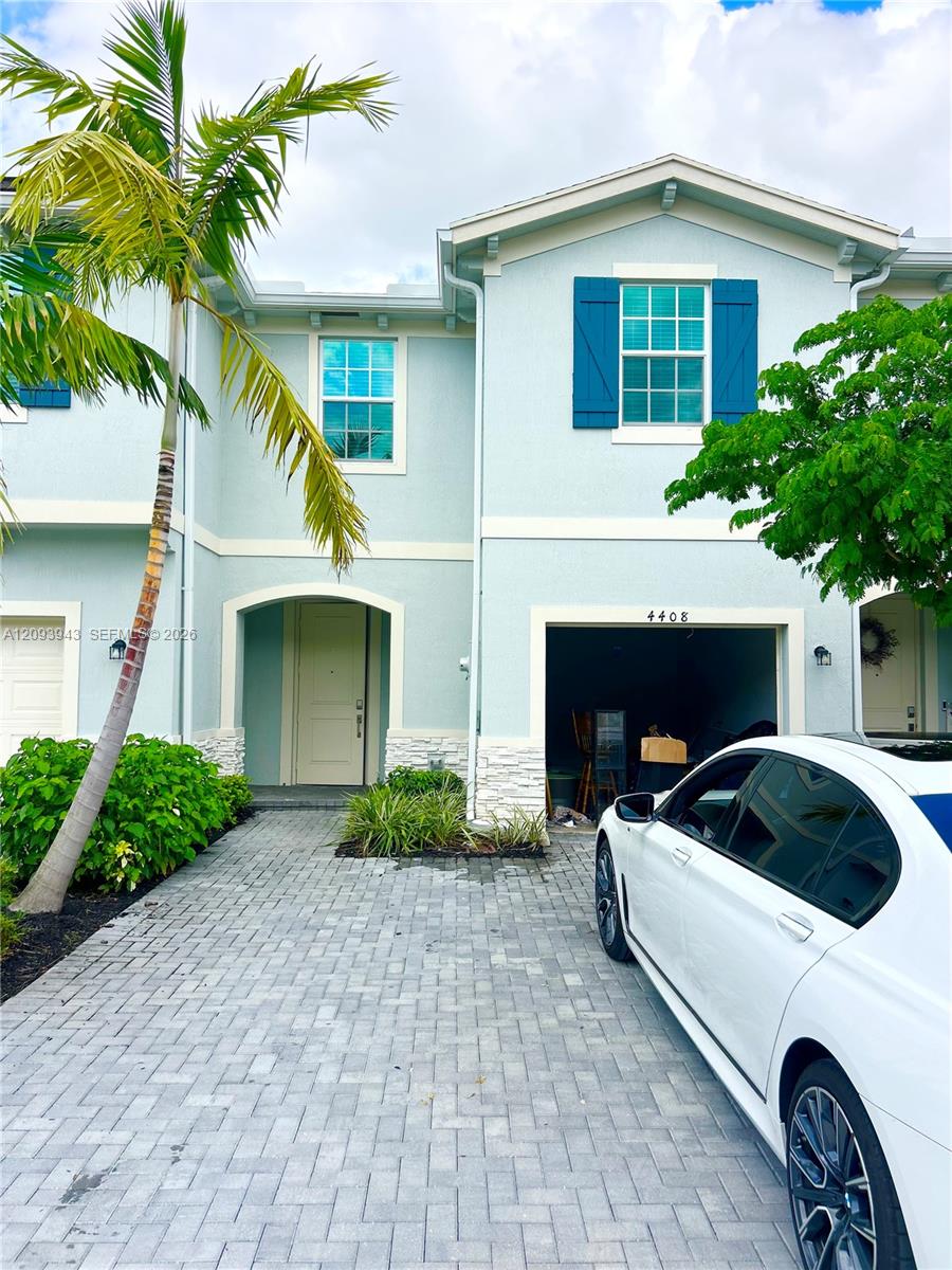 A12093943 Property Photo 1