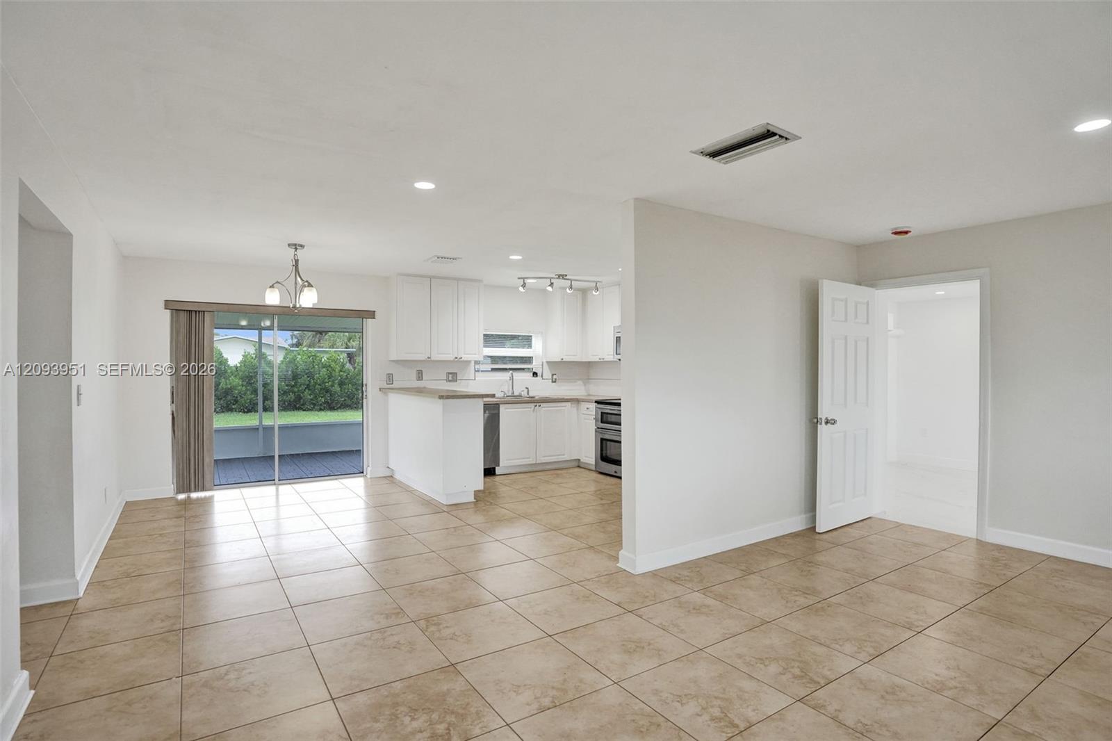 5081 Sw 94th Way Property Photo 16