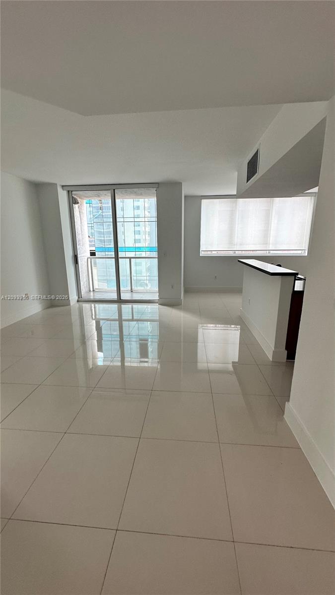 244 Biscayne Boulevard 1608 Property Photo 1