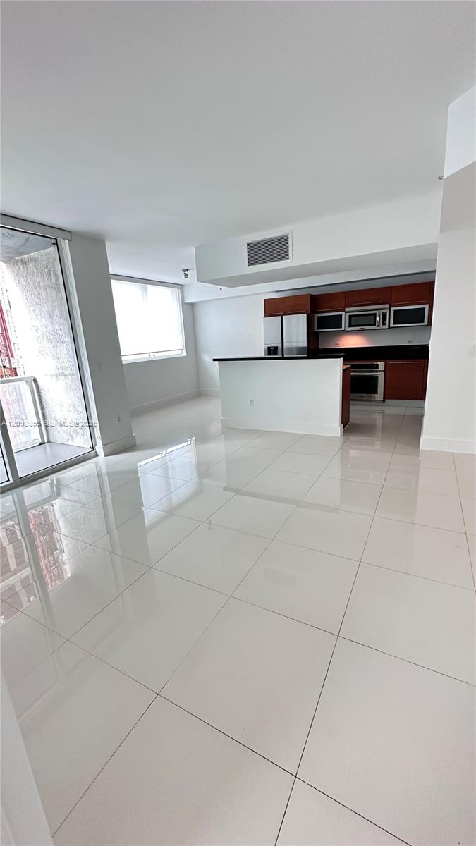 244 Biscayne Boulevard 1608 Property Photo 10