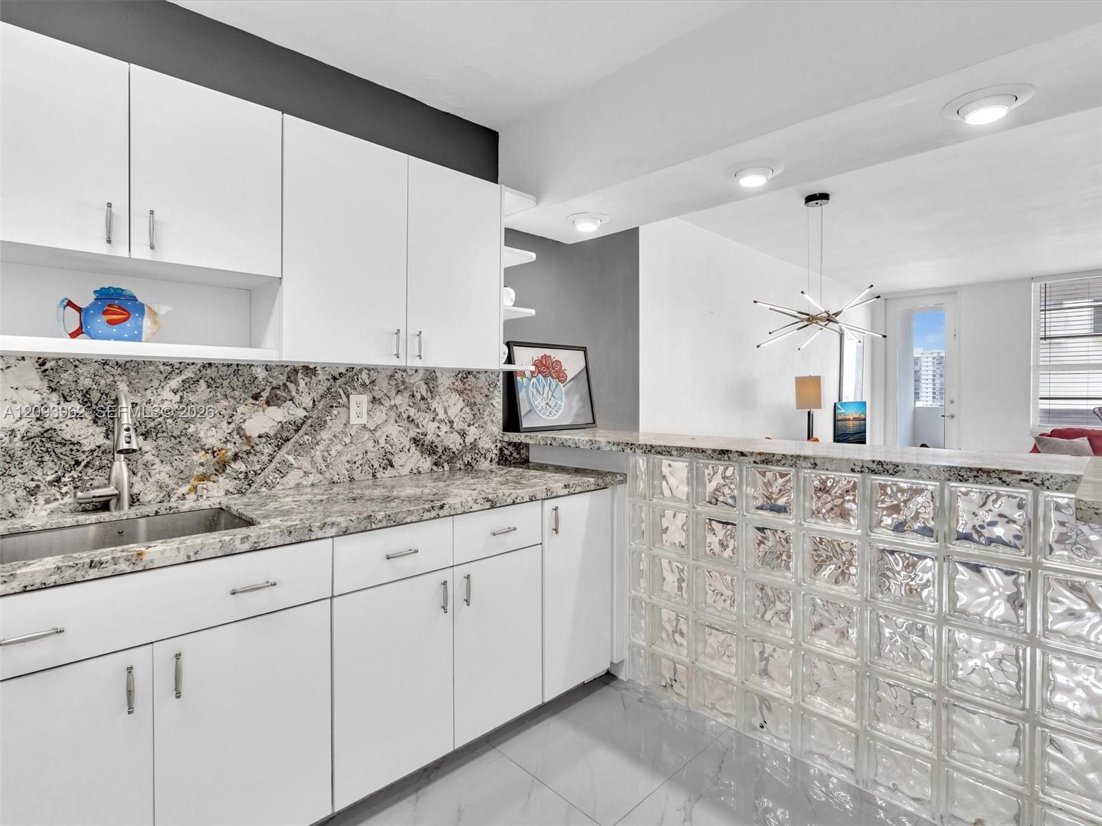 100 Lincoln Road 710 Property Photo 13