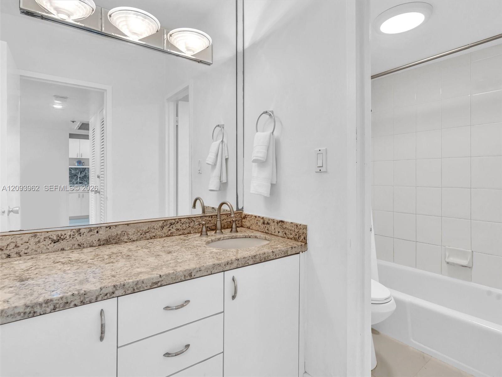 100 Lincoln Road 710 Property Photo 17
