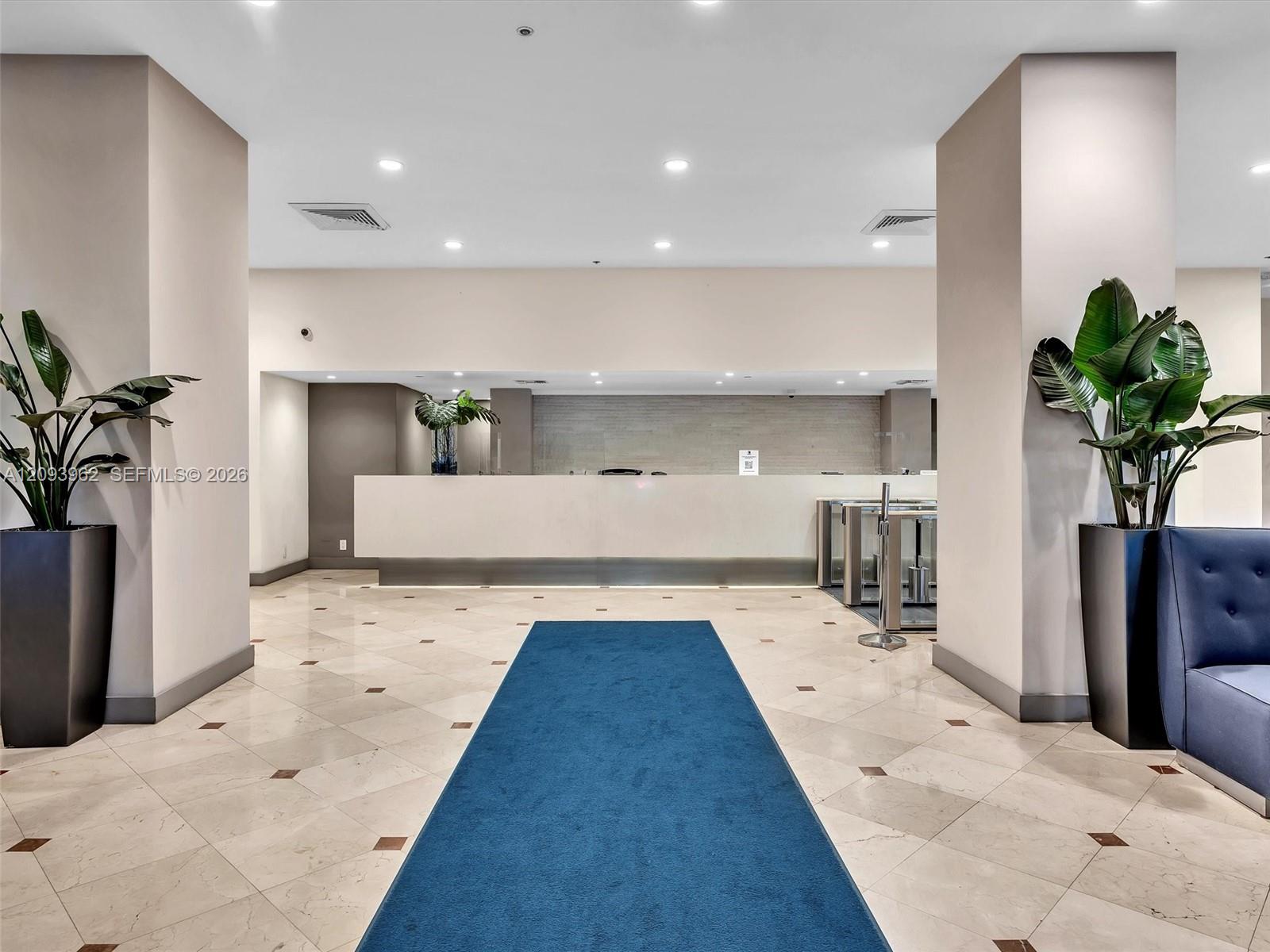 100 Lincoln Road 710 Property Photo 30