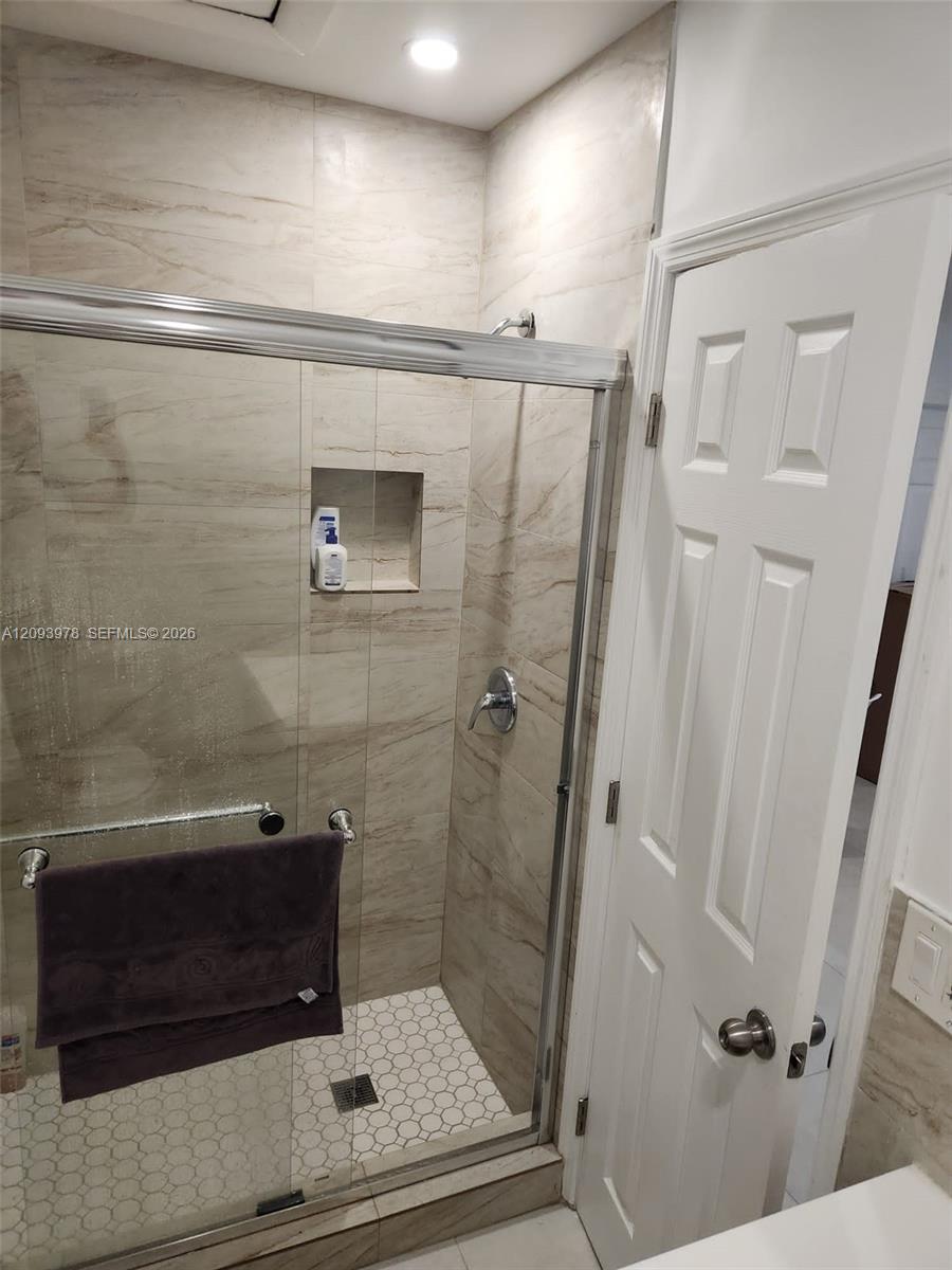 2165 Sw 47th Street B Property Photo 7