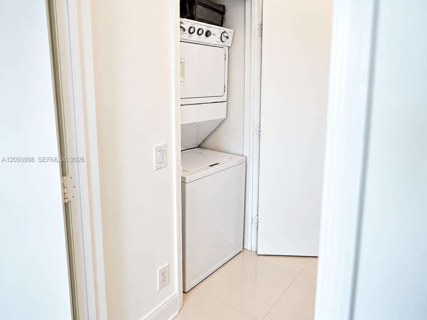 60 Sw 13th Street 2409 Property Photo 8