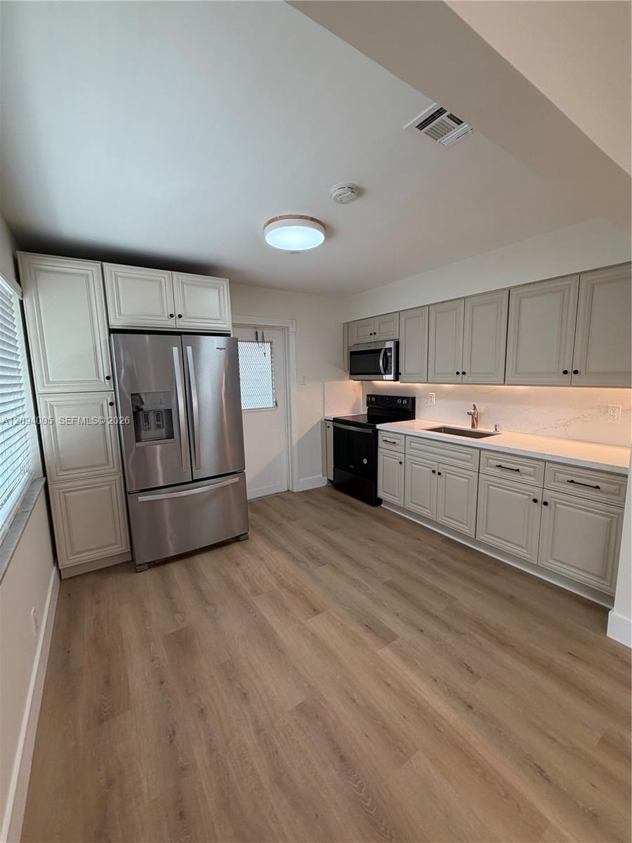708 Sw 7th Avenue Property Photo 1