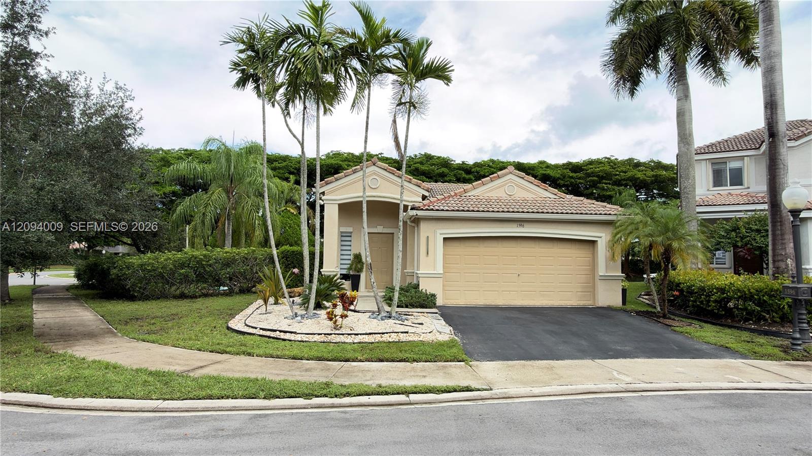 1596 Canary Island Drive Property Photo 1