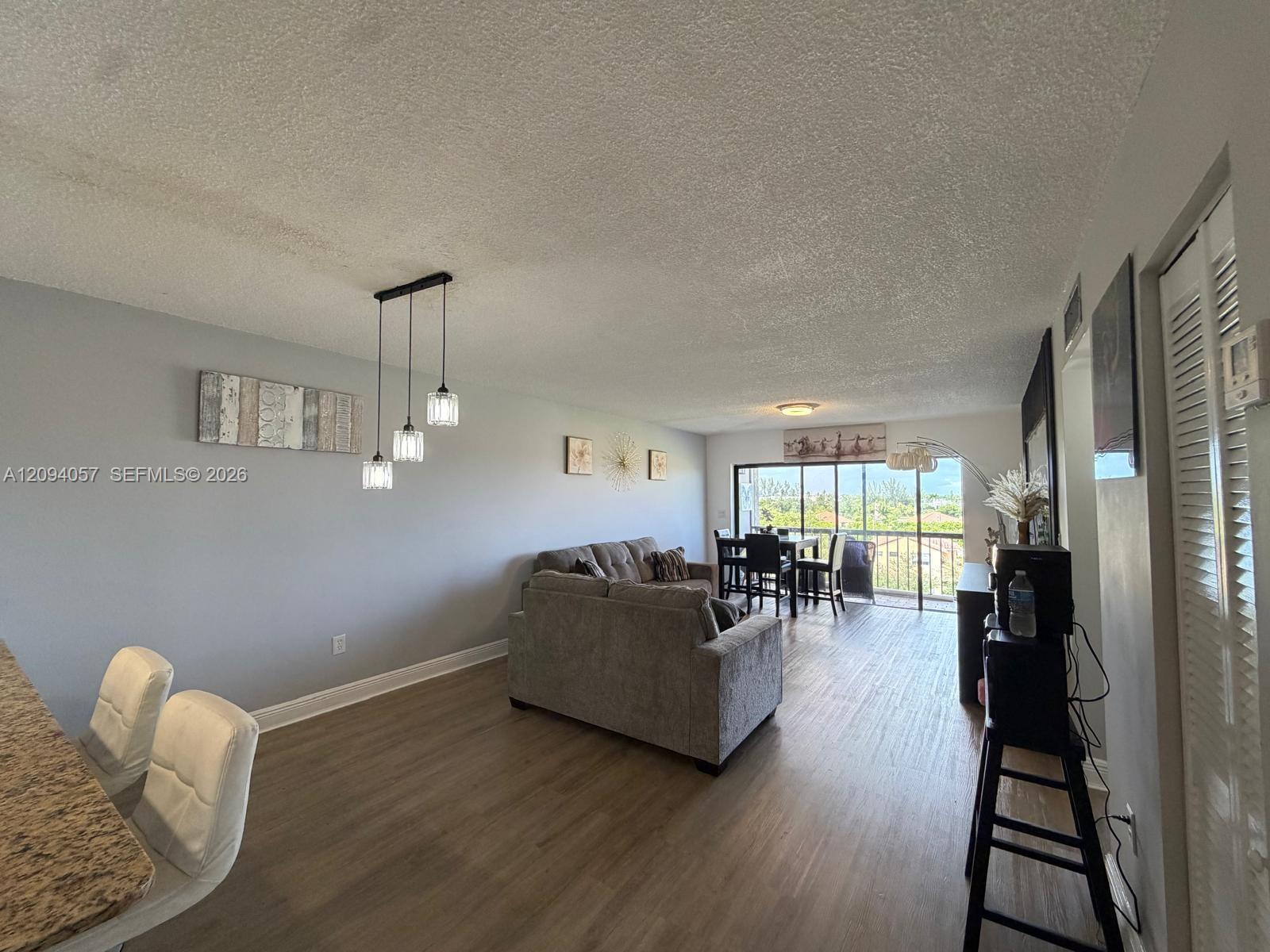A12094057 Property Photo 14