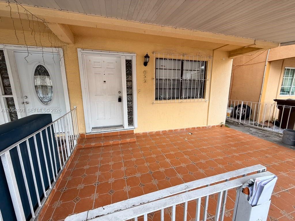 633 W 68th Street 633 Property Photo 1