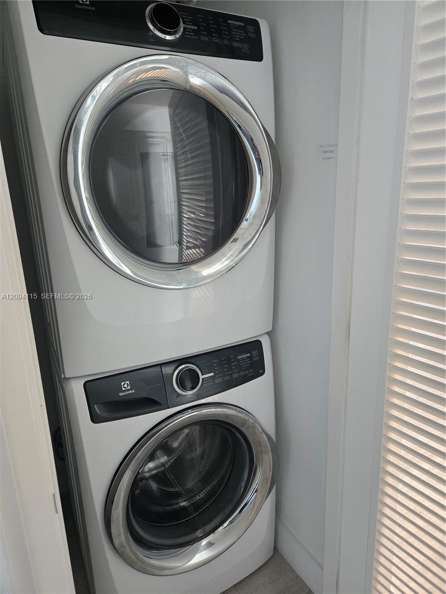 1451 Brickell Avenue 1002 Property Photo 19