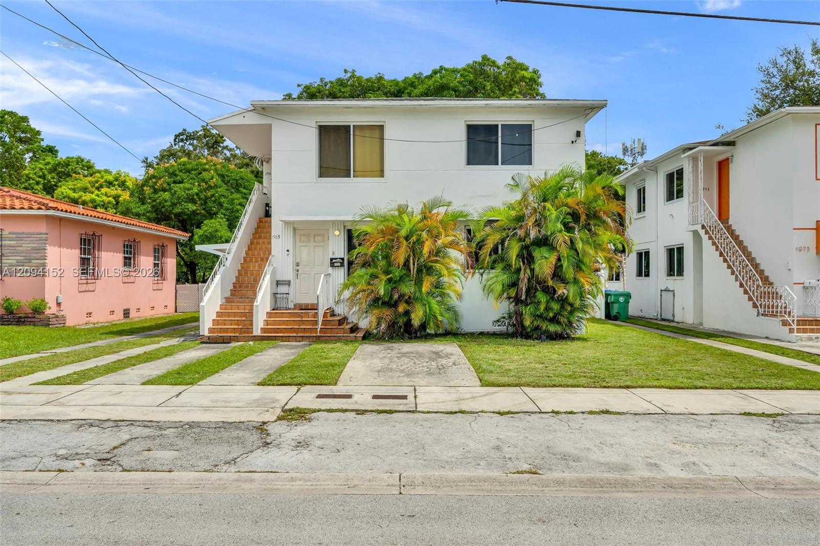 1963 SW 17th Court Property Photo 1
