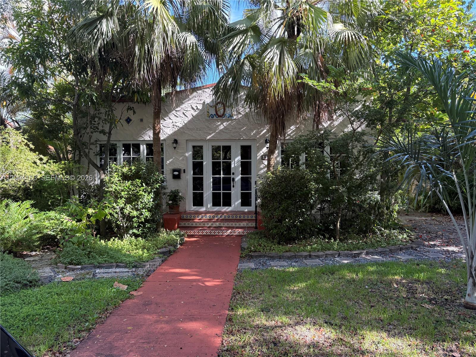 613 Navarre Avenue Property Photo 1