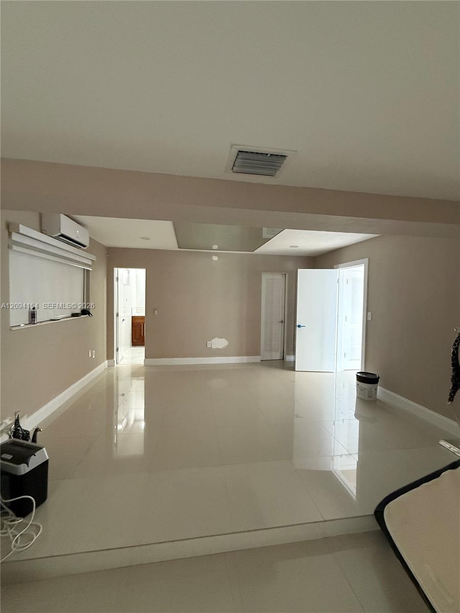 8300 Sw 48th Street Property Photo 13