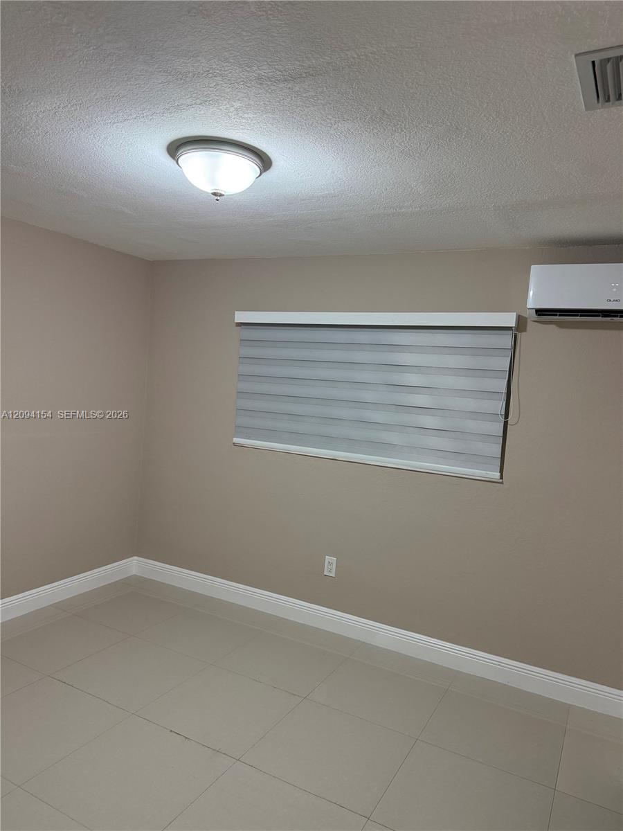 8300 Sw 48th Street Property Photo 15