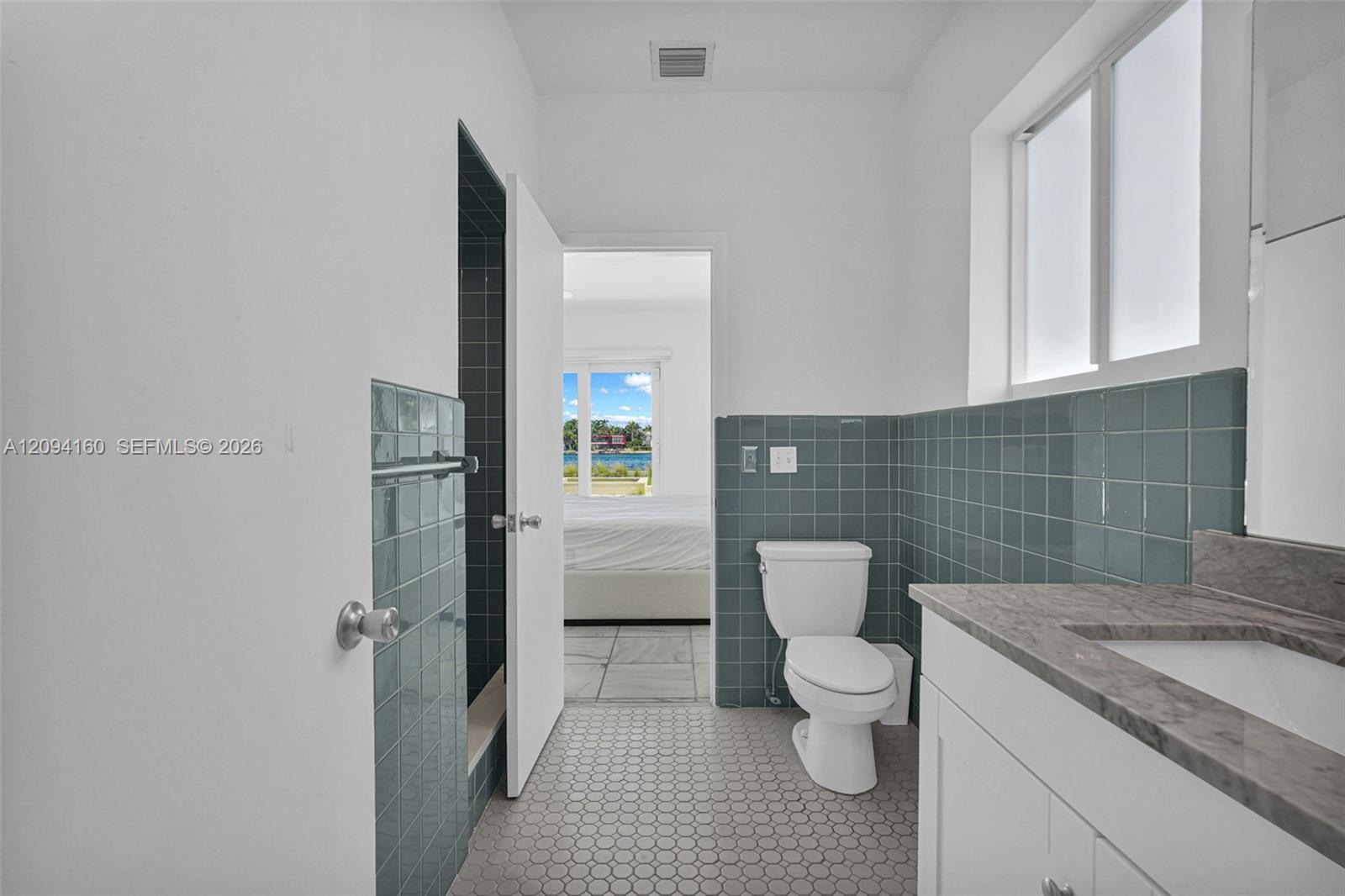 205 N Hibiscus Drive Property Photo 32