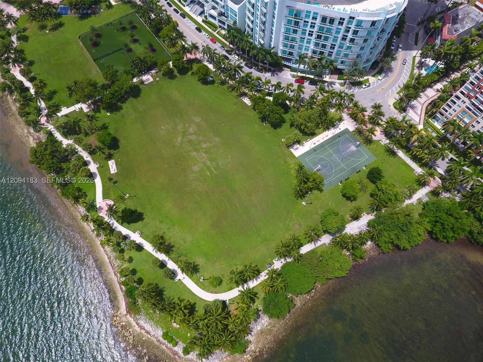 1900 N Bayshore Drive 4604 Property Photo 3