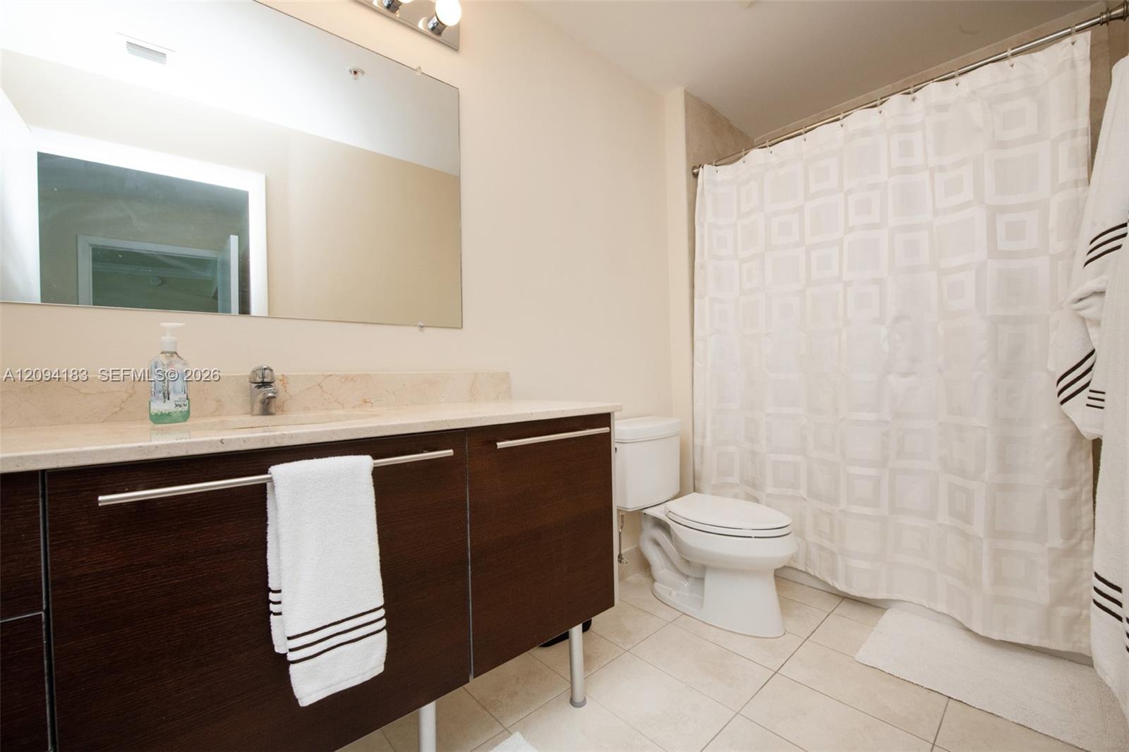 1900 N Bayshore Drive 4604 Property Photo 24