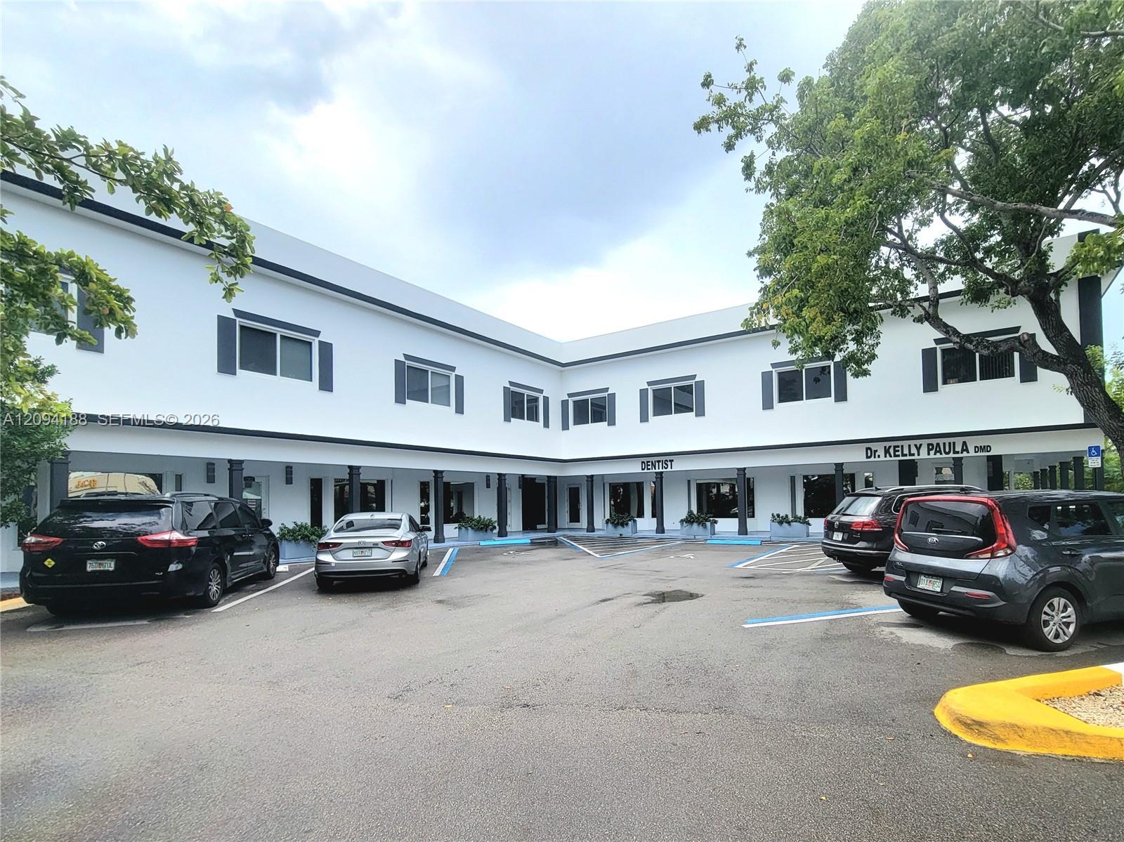4390 N Federal Highway Property Photo 4