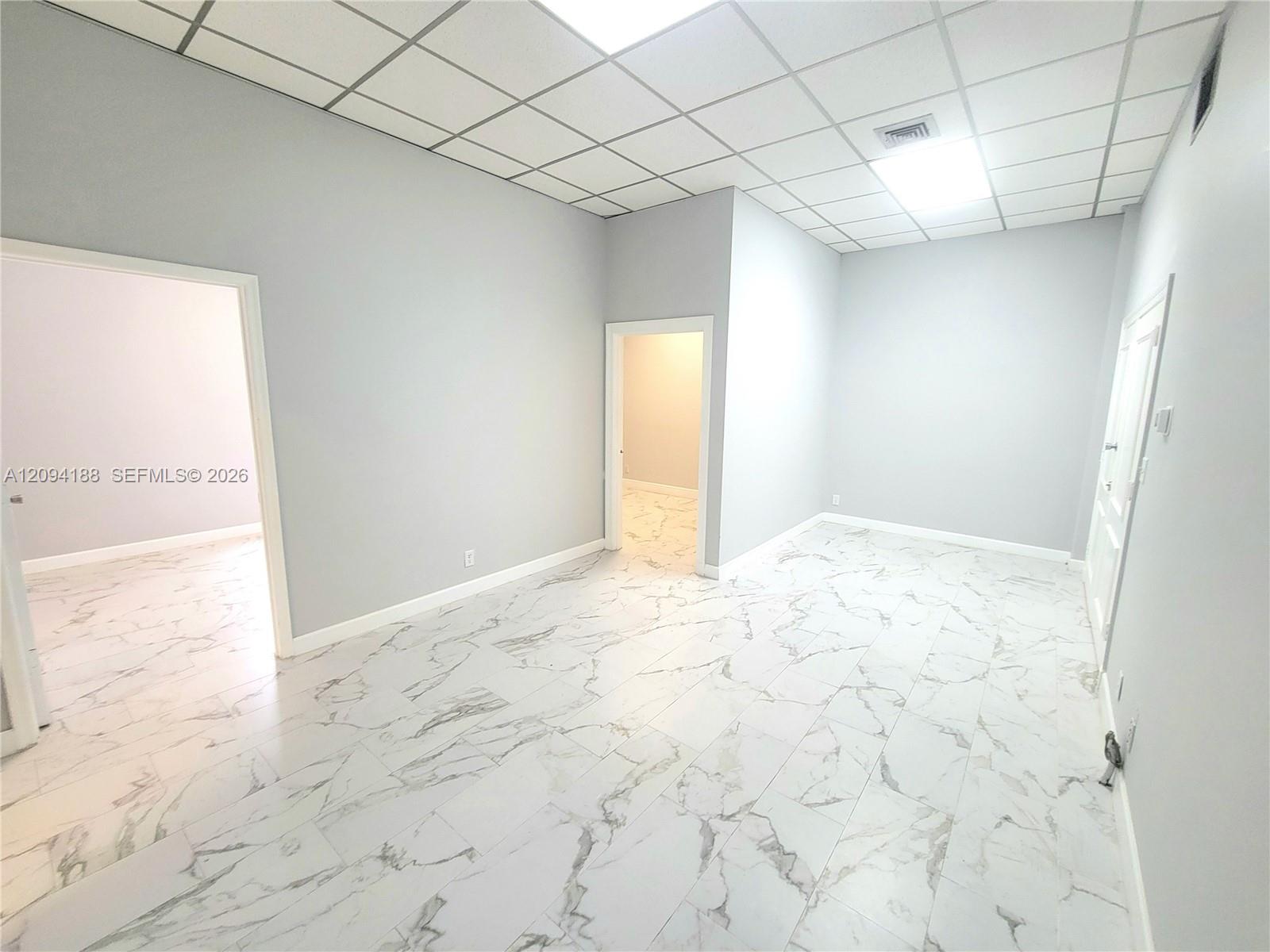 4390 N Federal Highway Property Photo 7