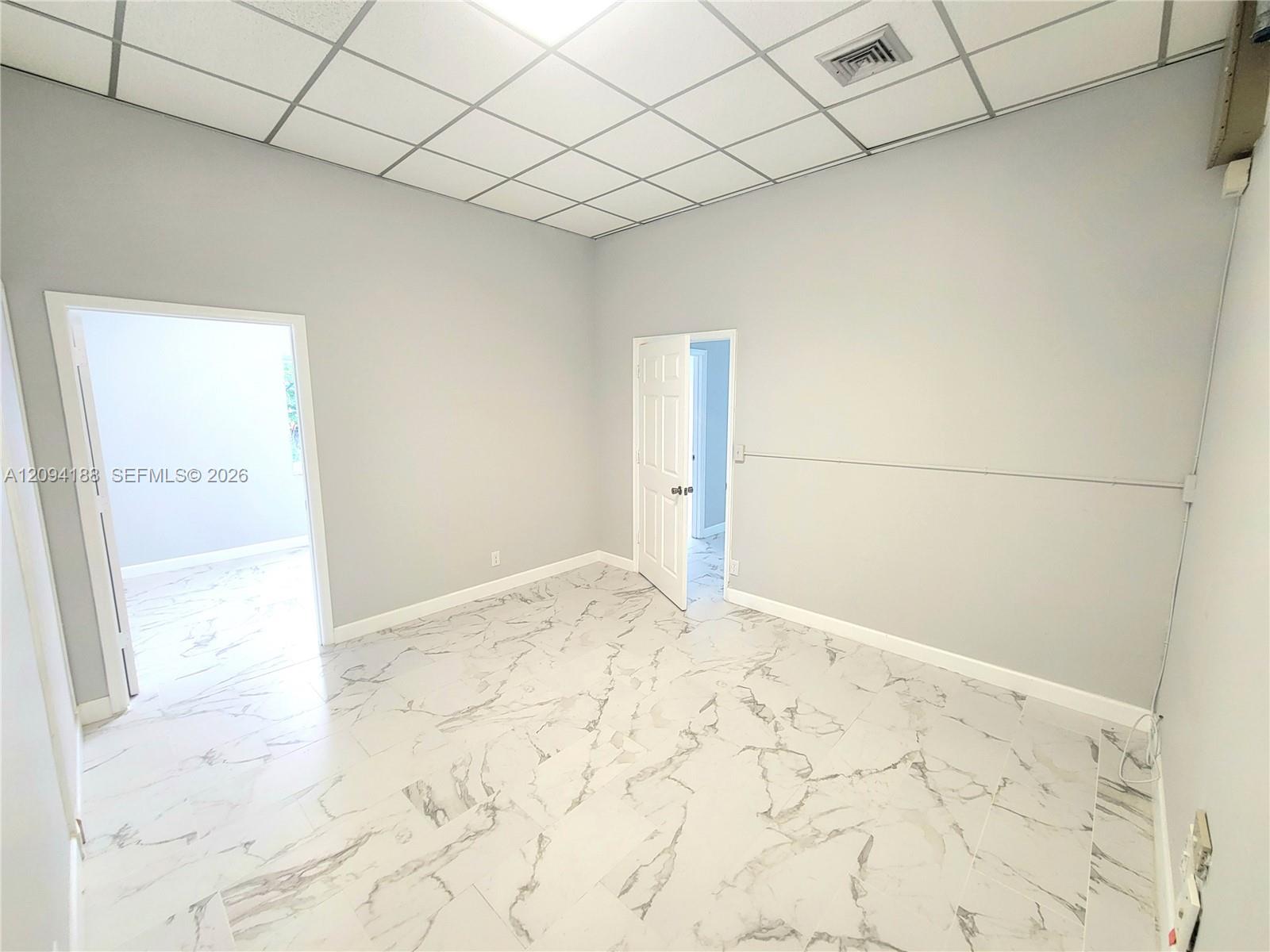 4390 N Federal Highway Property Photo 14