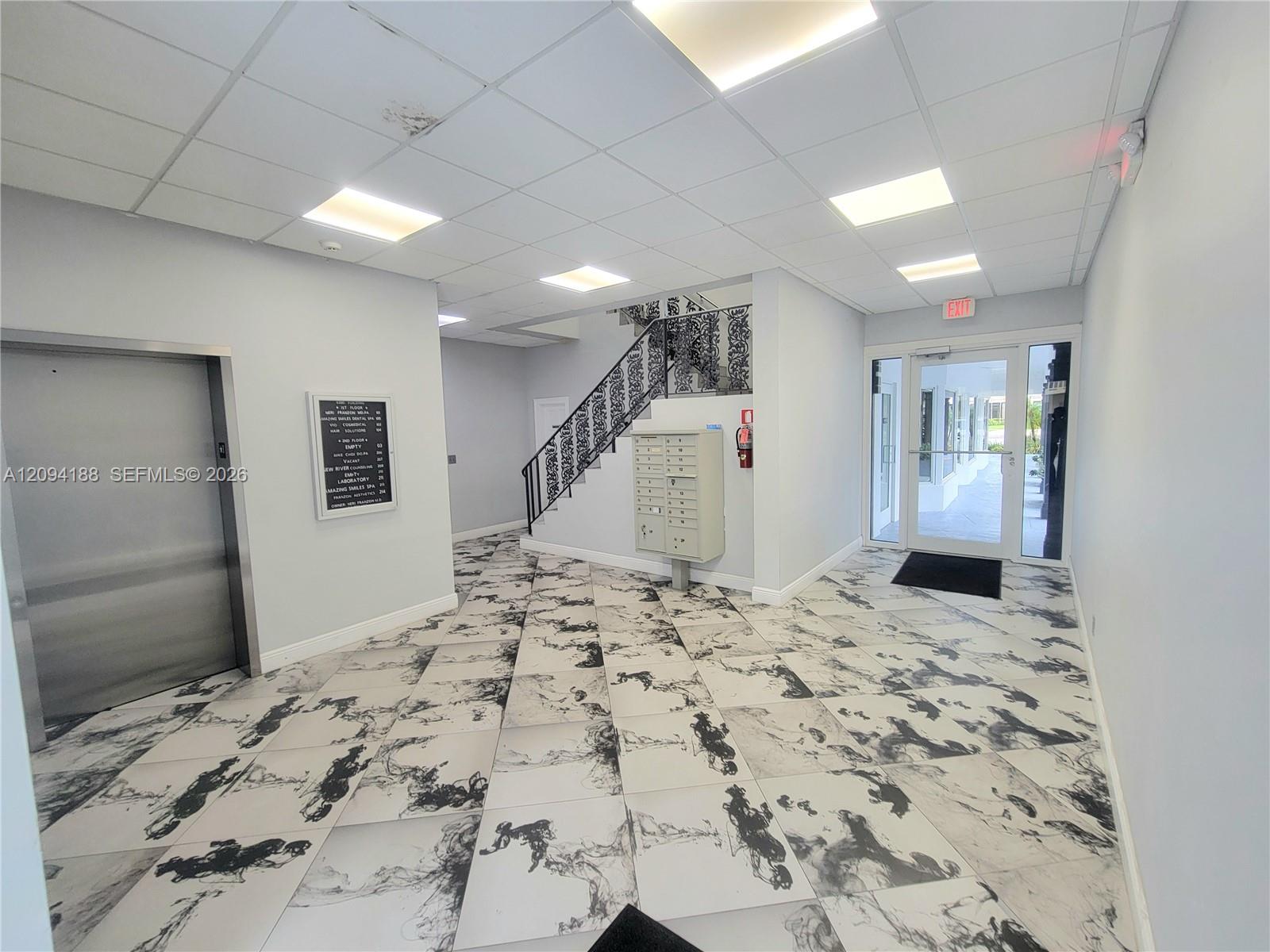 4390 N Federal Highway Property Photo 23