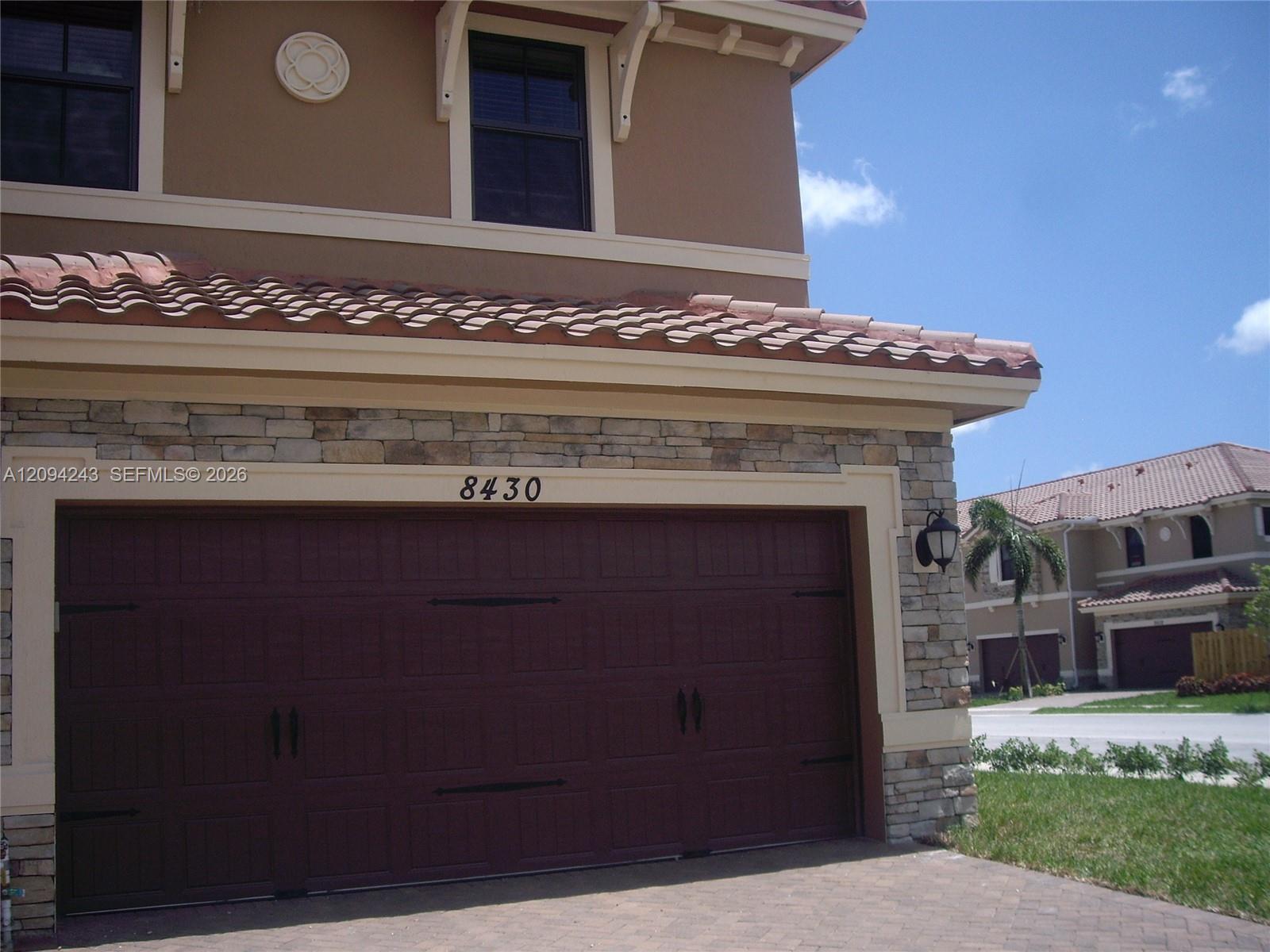 A12094243 Property Photo 2