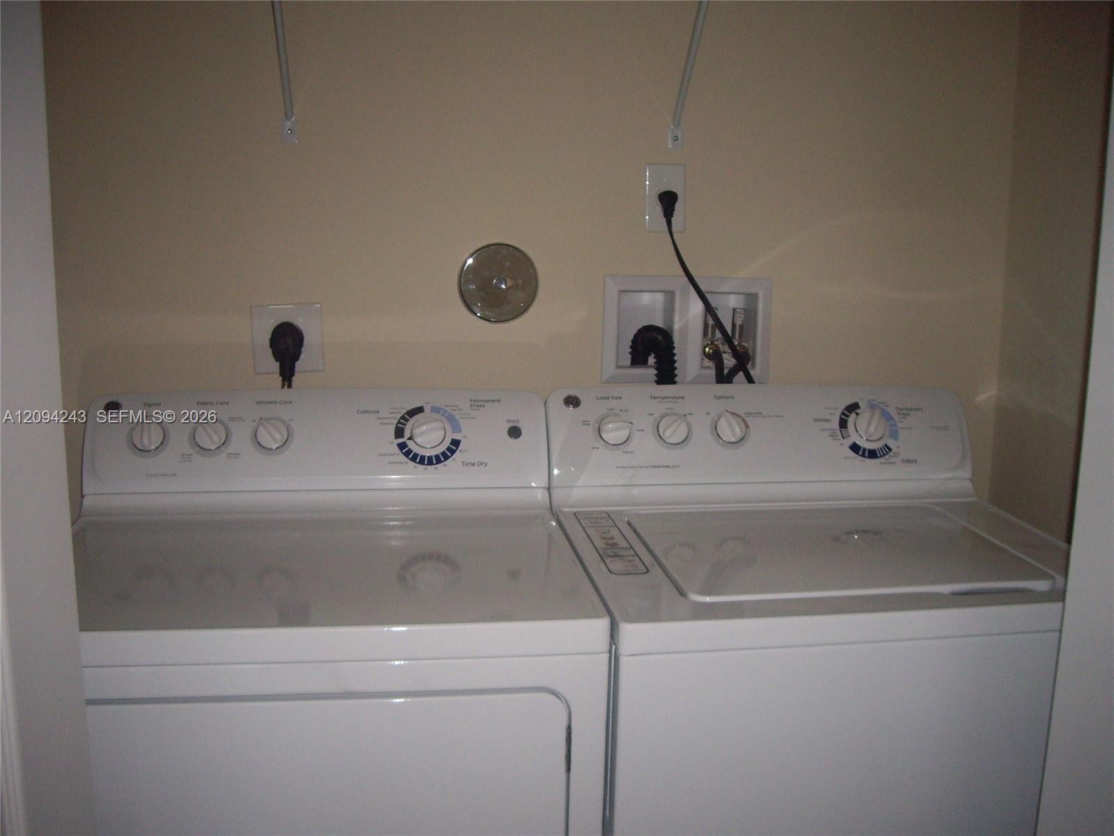 A12094243 Property Photo 14