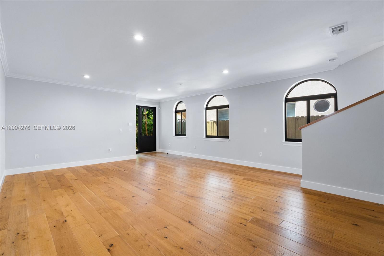 3129 Jackson Avenue 3129 Property Photo 5