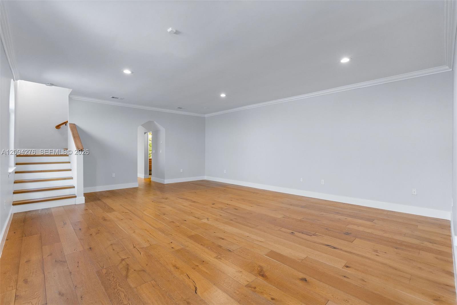 3129 Jackson Avenue 3129 Property Photo 6
