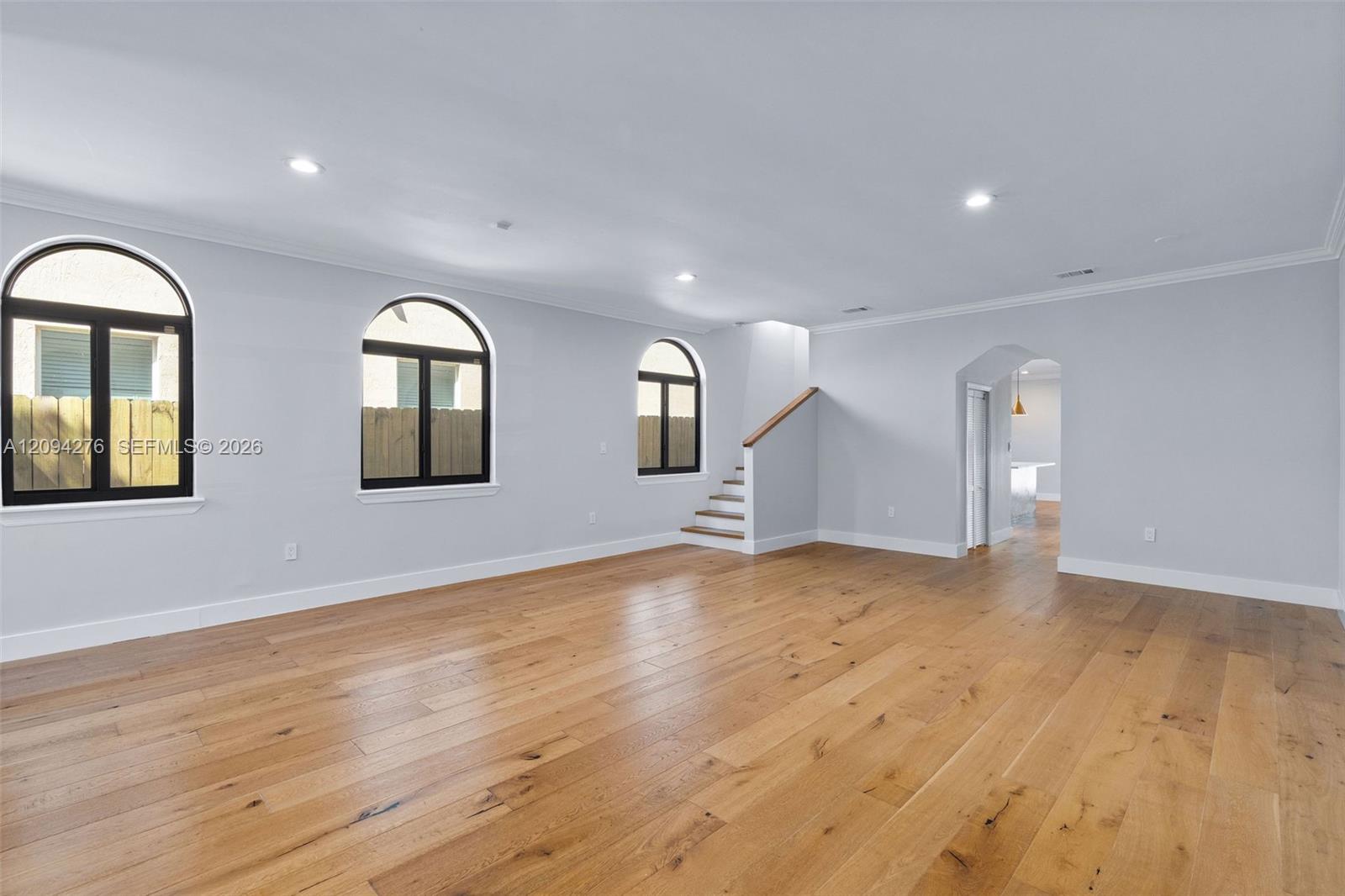 3129 Jackson Avenue 3129 Property Photo 6