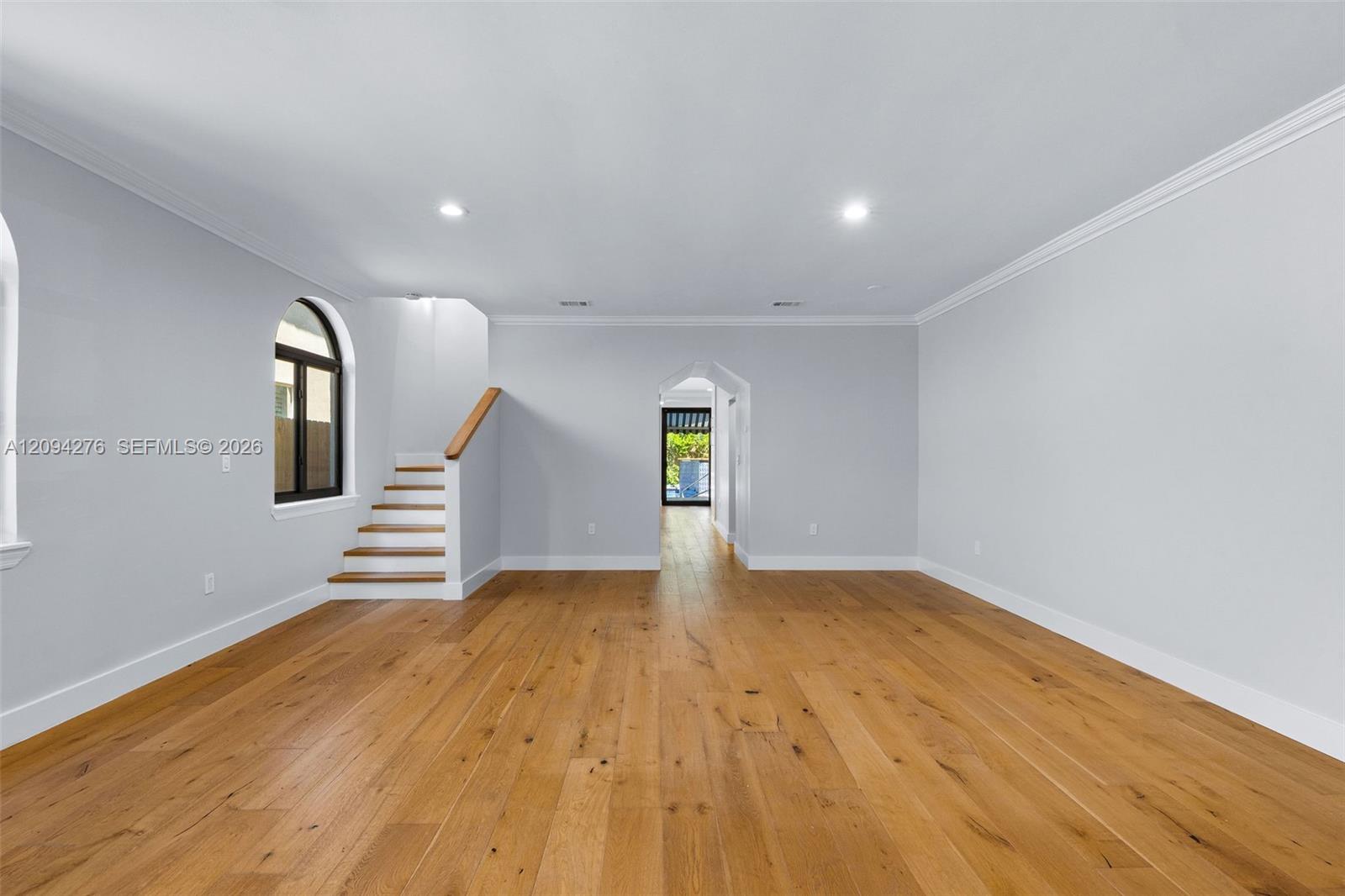 3129 Jackson Avenue 3129 Property Photo 8