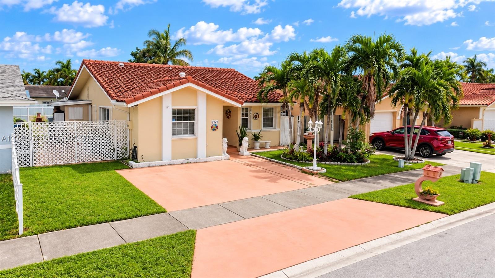 2421 Sw 142nd Place Property Photo 1