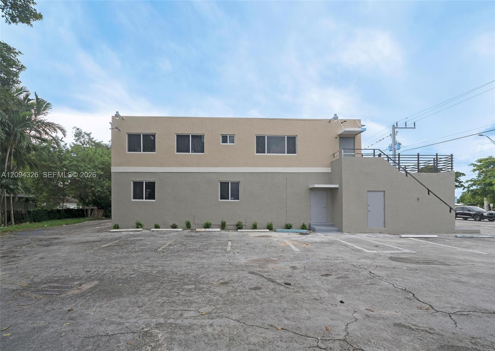 11911 W Dixie Highway Property Photo 11