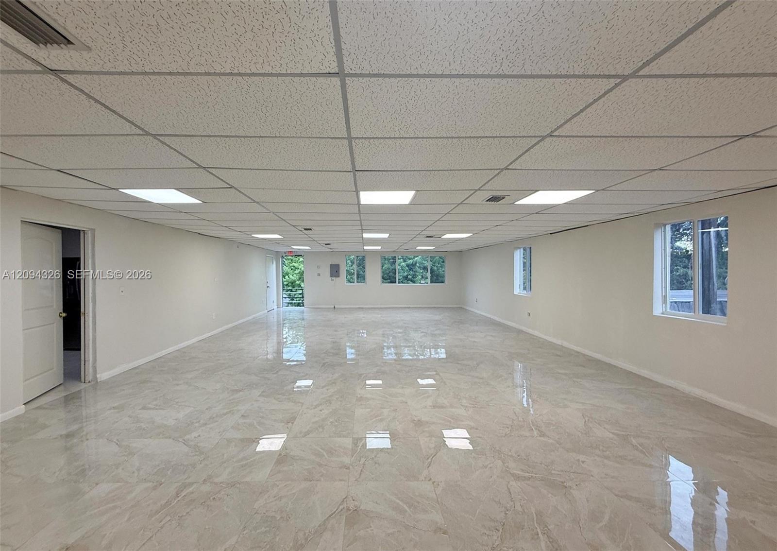 11911 W Dixie Highway Property Photo 16