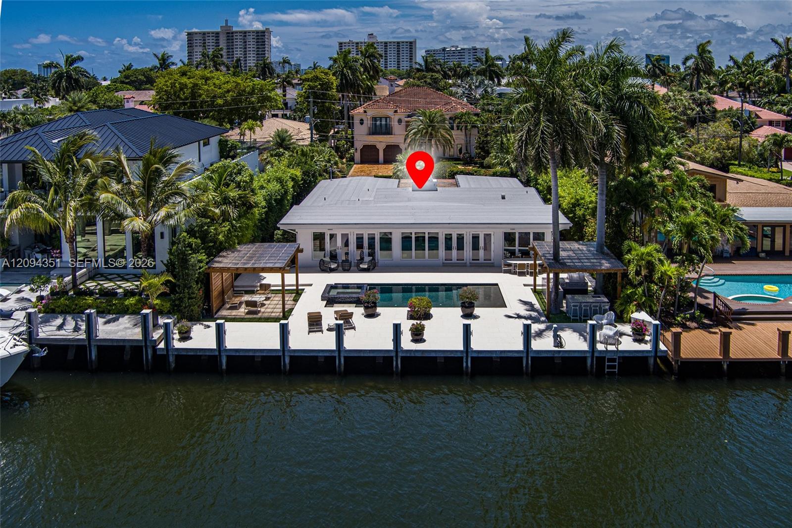 2401 Sea Island Drive Property Photo 1