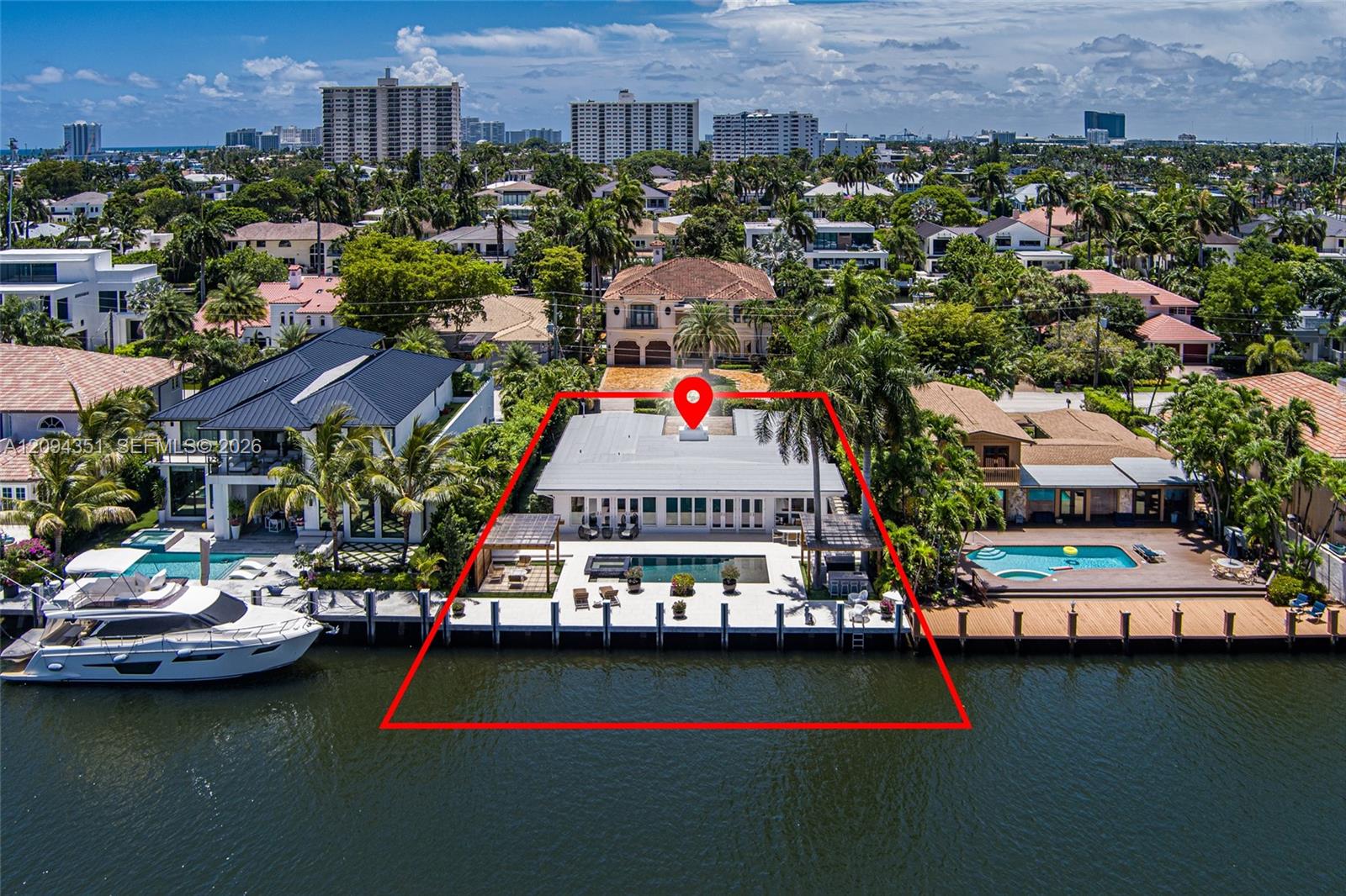 2401 Sea Island Drive Property Photo 3