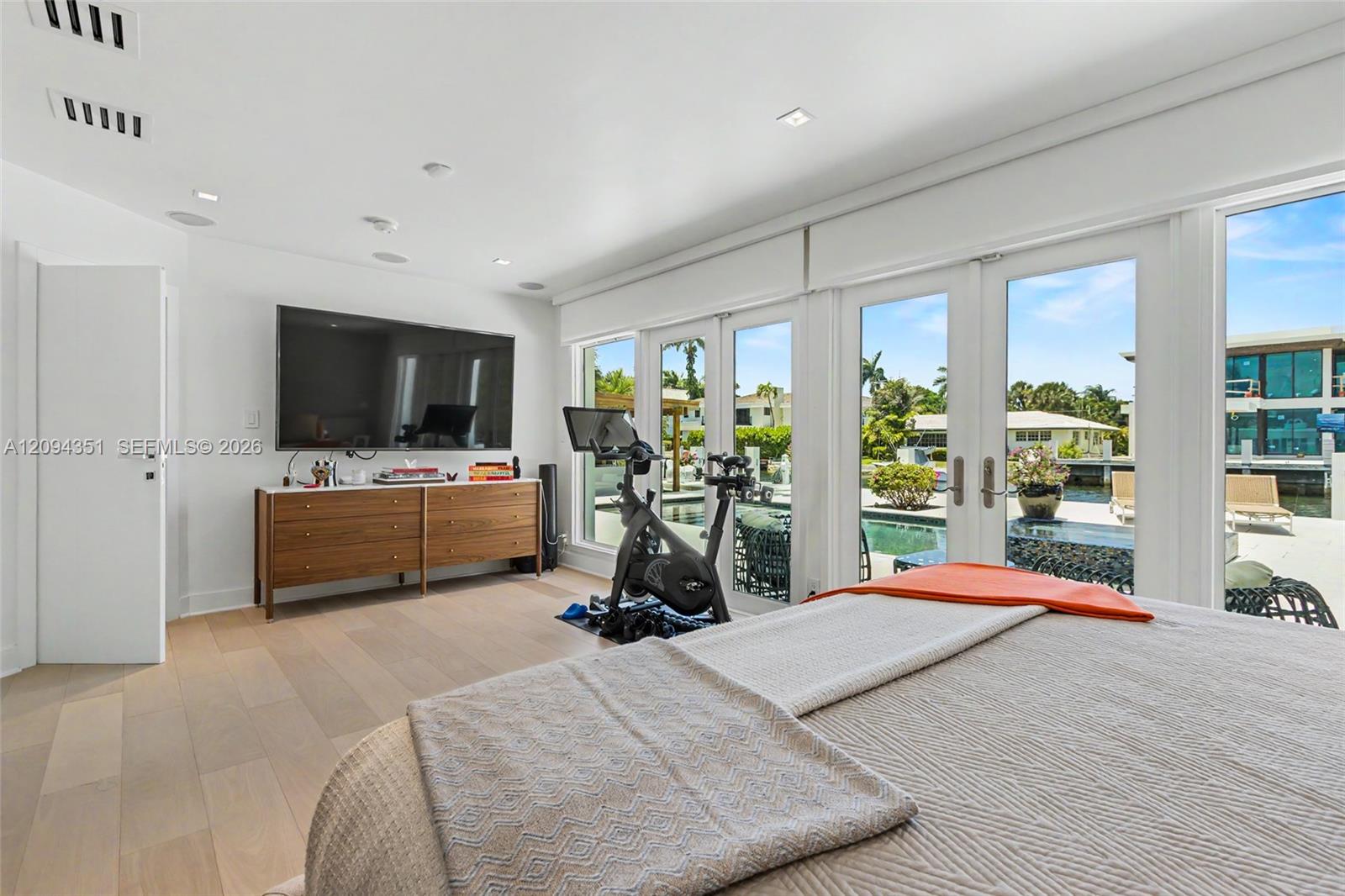 2401 Sea Island Drive Property Photo 24