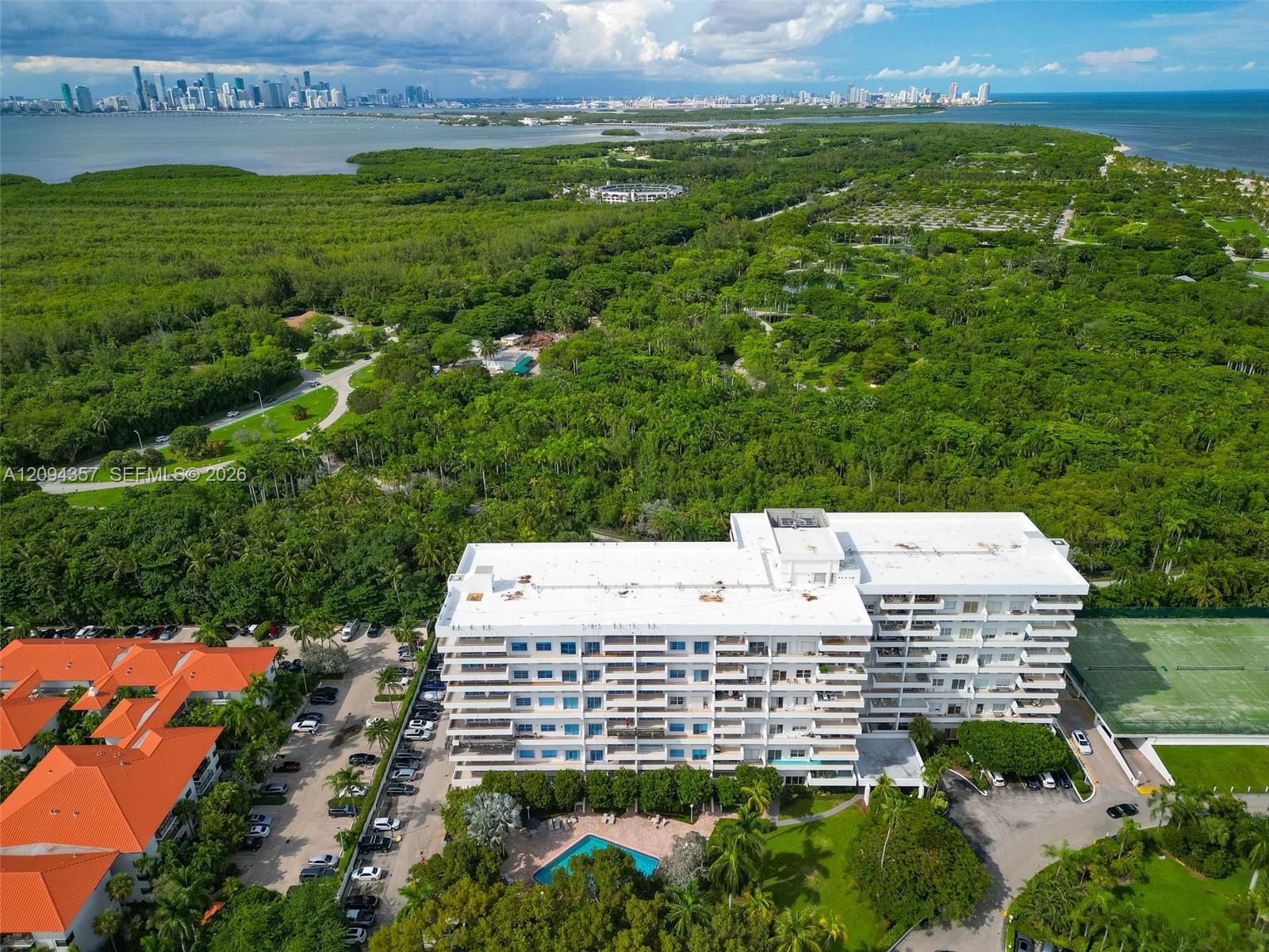 155 Ocean Lane Drive 1002 Property Photo 10