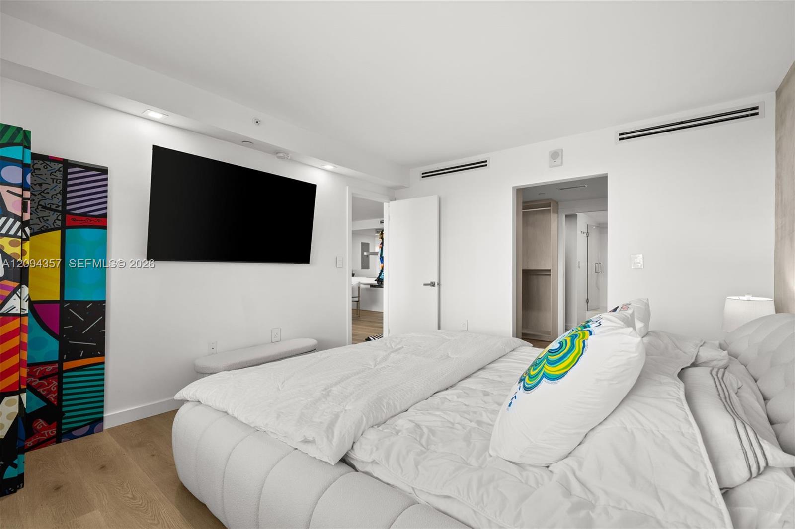 155 Ocean Lane Drive 1002 Property Photo 18