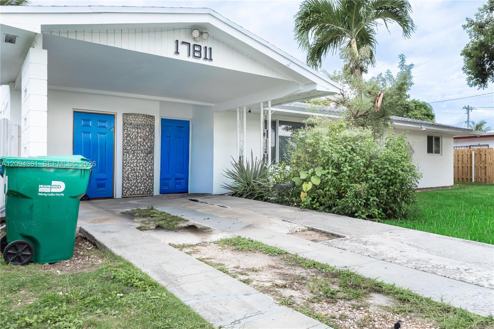 17811 Sw 112th Avenue Property Photo 1