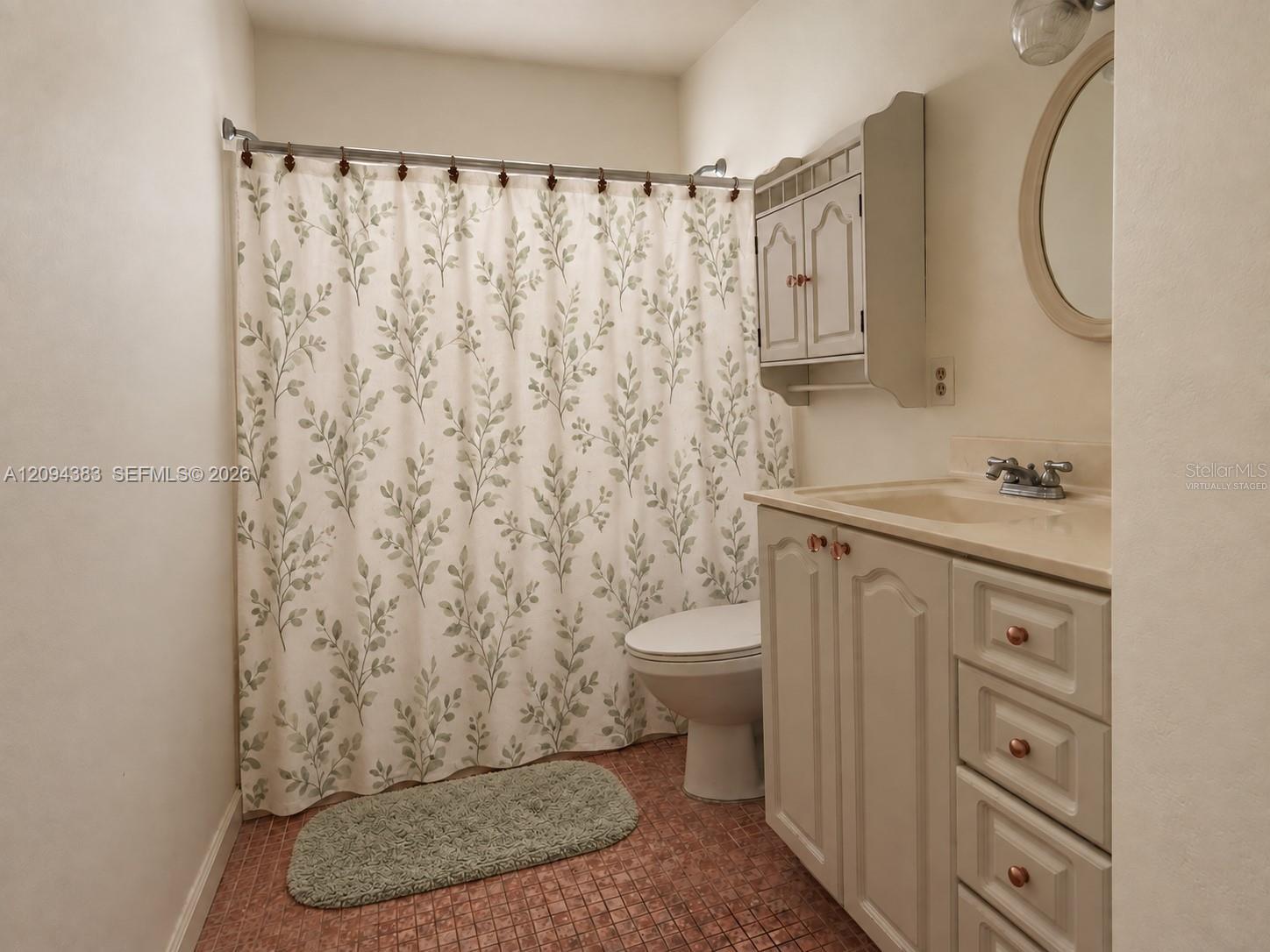 2784 Dudley Drive E Property Photo 15