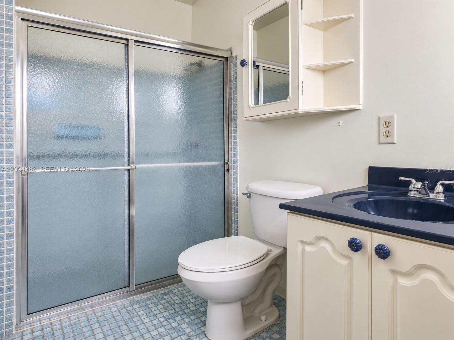 2784 Dudley Drive E Property Photo 20