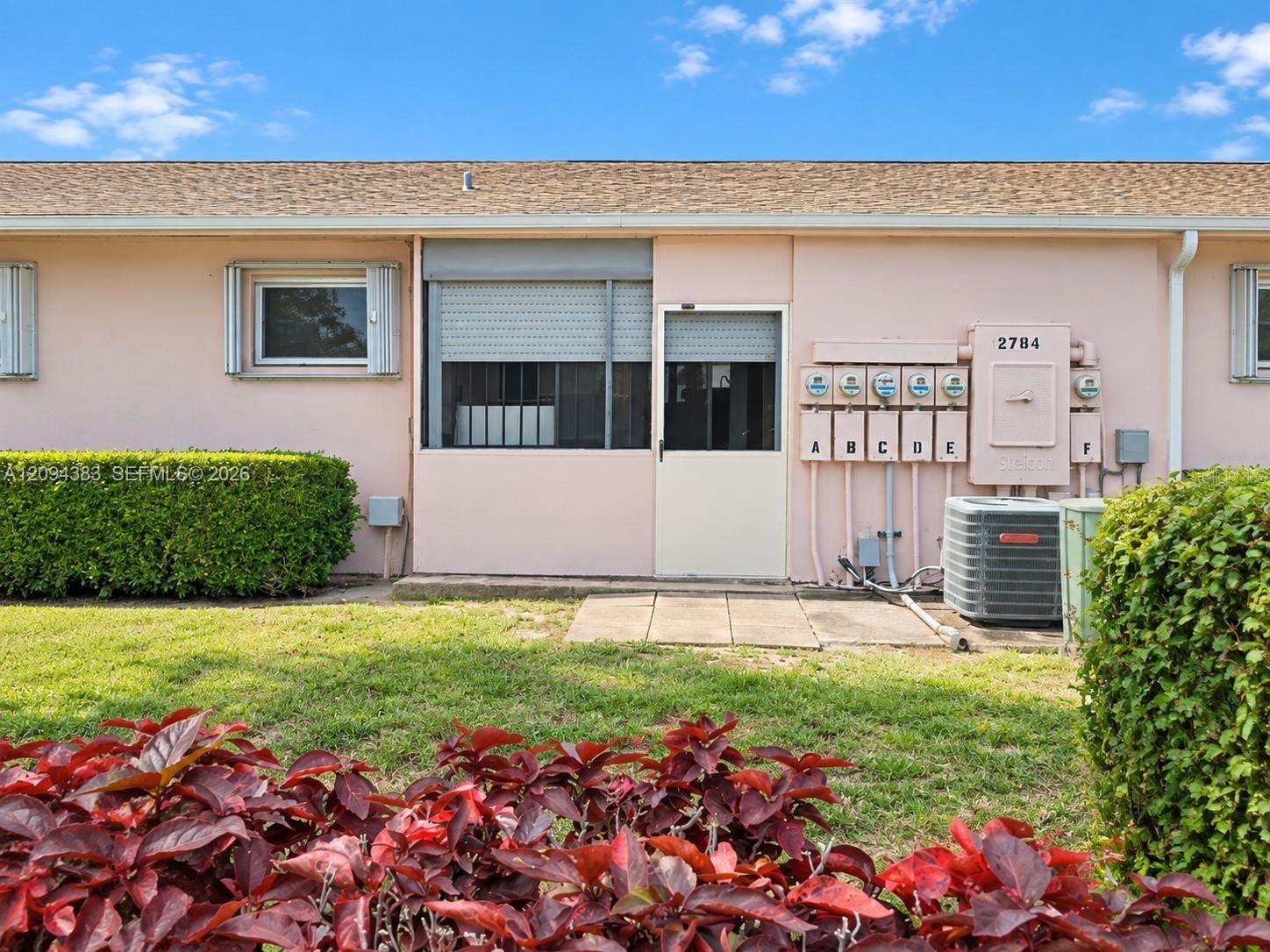 2784 Dudley Drive E Property Photo 22