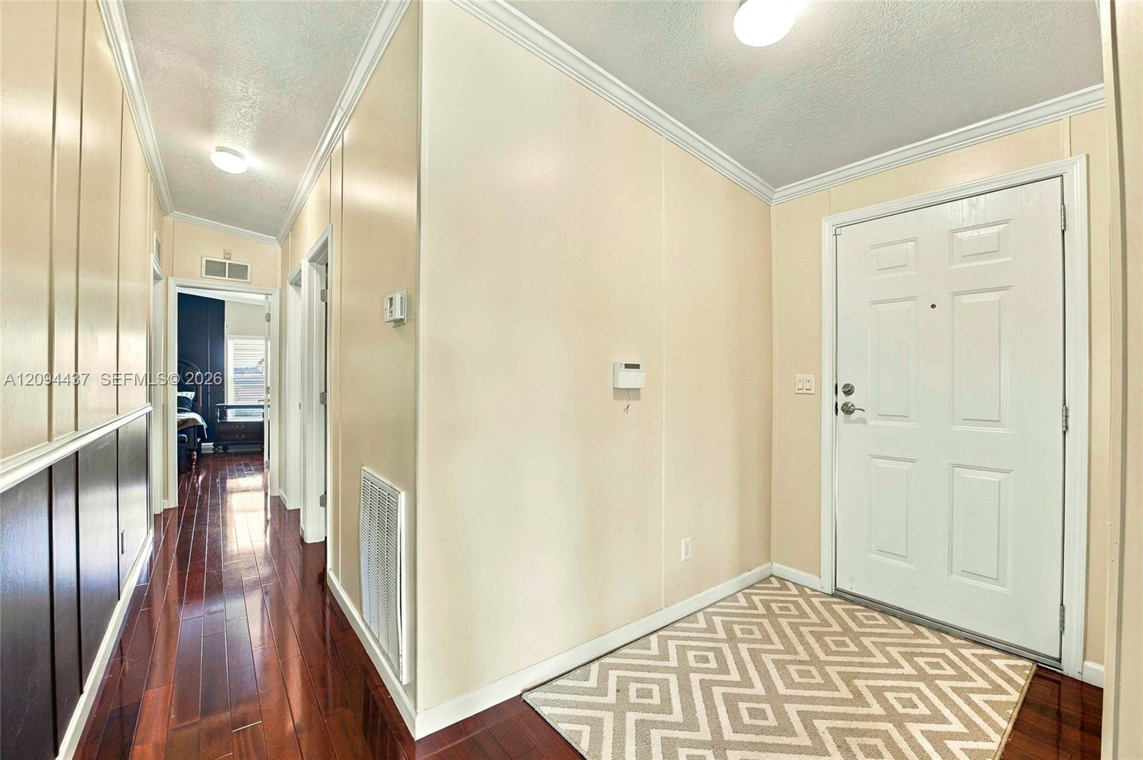 3054 Lakeshore Drive Property Photo 6