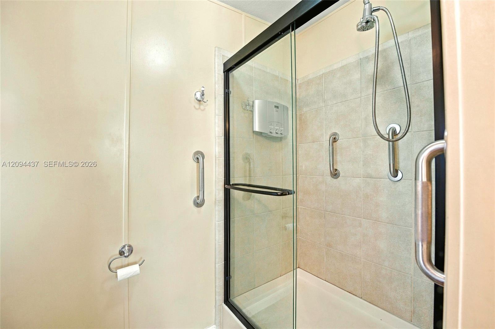 3054 Lakeshore Drive Property Photo 25