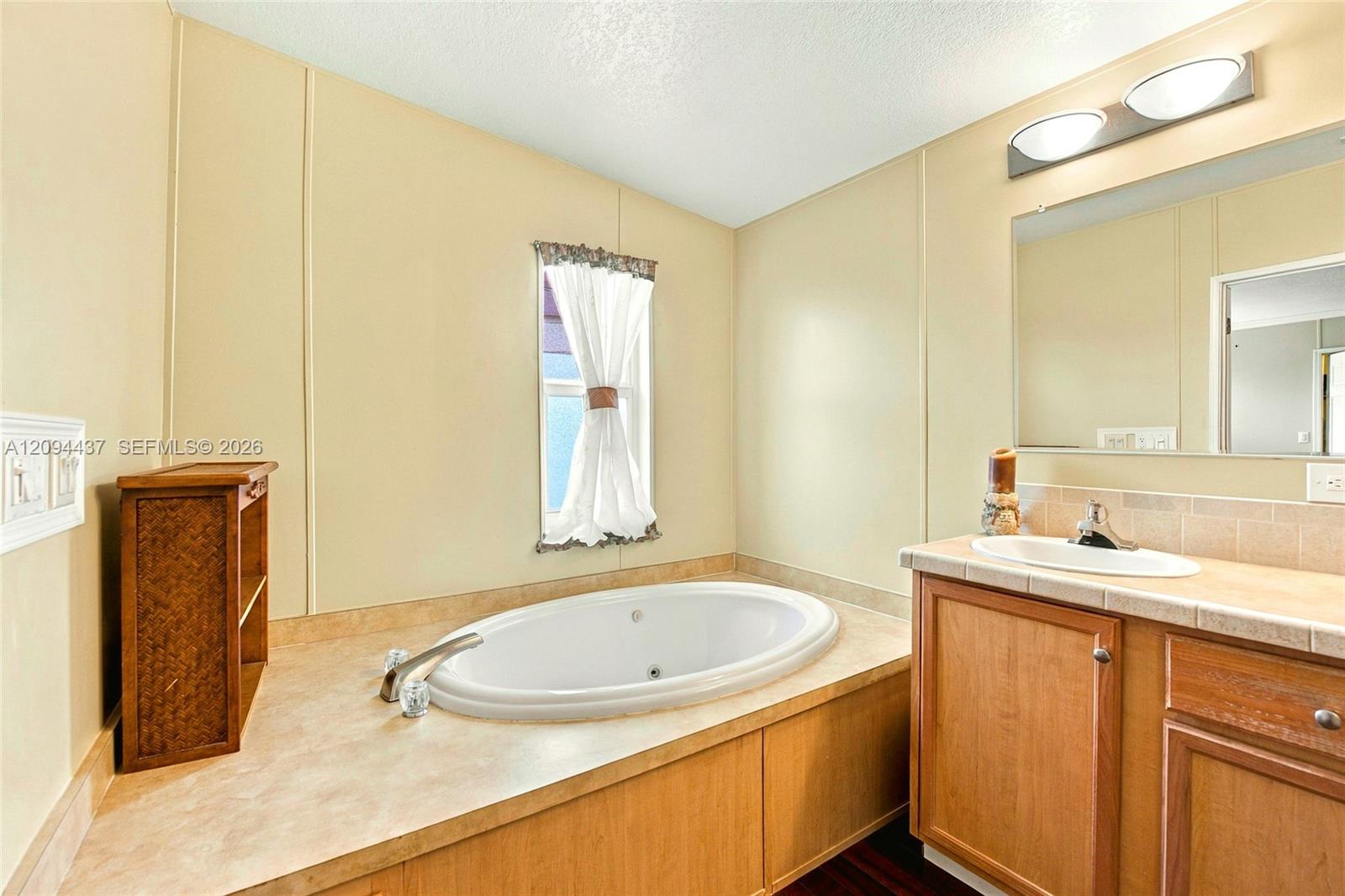 3054 Lakeshore Drive Property Photo 27