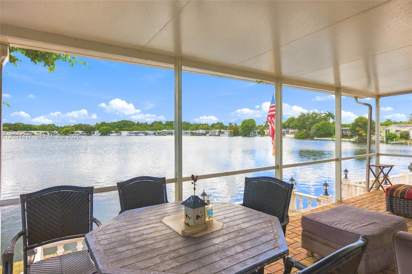 3054 Lakeshore Drive Property Photo 37